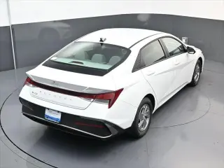 Hyundai ELANTRA 2026 SE 4dr Sedan