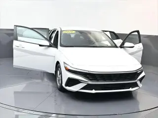 Hyundai ELANTRA 2026 SE 4dr Sedan
