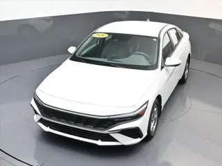 Hyundai ELANTRA 2026 SE 4dr Sedan