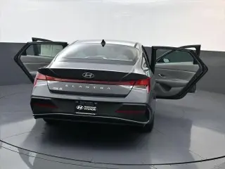 Hyundai ELANTRA 2026 SE 4dr Sedan