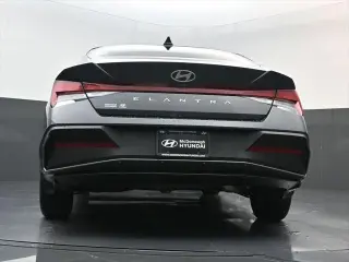 Hyundai ELANTRA 2026 SE 4dr Sedan