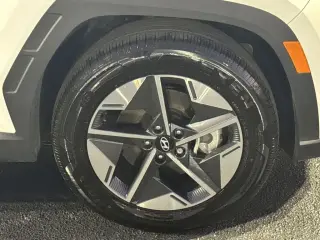 Hyundai TUCSON 2025 SEL 4dr SUV