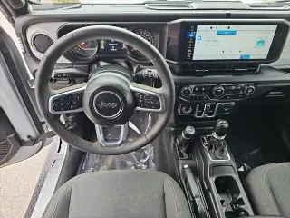 Jeep Wrangler 2024 4x4 Sahara 4dr SUV