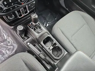 Jeep Wrangler 2024 4x4 Sahara 4dr SUV