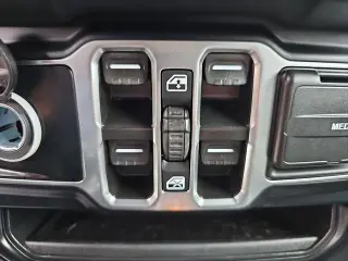 Jeep Wrangler 2024 4x4 Sahara 4dr SUV