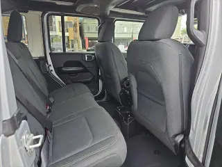 Jeep Wrangler 2024 4x4 Sahara 4dr SUV
