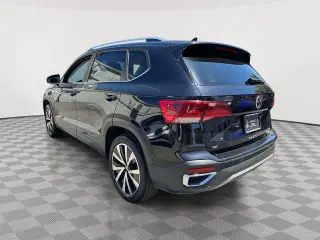 Volkswagen Taos 2024 SE 4dr SUV