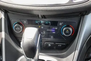 Ford C-MAX Energi 2017 SE 4dr Wagon