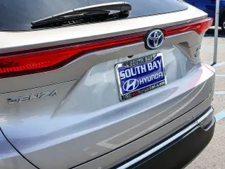 Toyota Venza 2022 AWD XLE 4dr Crossover