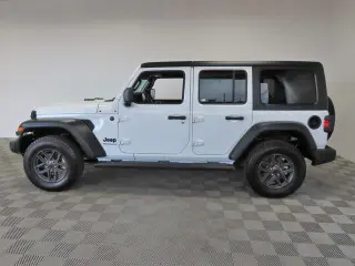 Jeep Wrangler 2024 4x4 Sport 4dr SUV
