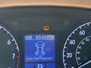 Hyundai Genesis 2013 3.8L 4dr Sedan