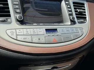 Hyundai Genesis 2013 3.8L 4dr Sedan