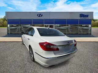 Hyundai Genesis 2013 3.8L 4dr Sedan