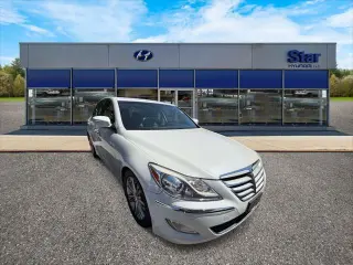Hyundai Genesis 2013 3.8L 4dr Sedan