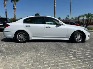 Hyundai Genesis 2014 3.8L 4dr Sedan