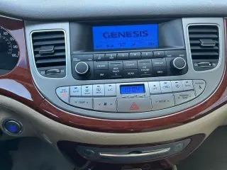 Hyundai Genesis 2014 3.8L 4dr Sedan