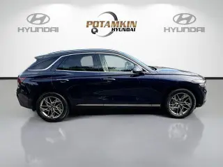 Genesis GV70 2023 AWD 2.5T Standard 4dr SUV