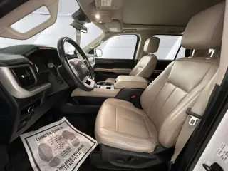 Ford Expedition 2023 4x2 XLT 4dr SUV