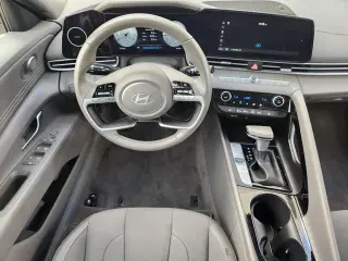 Hyundai ELANTRA 2025 SEL Convenience 4dr Sedan