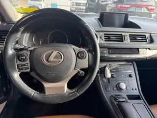 Lexus CT 200h 2015 4dr Hatchback