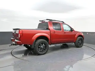 Nissan Frontier 2013 4x4 S 4dr Crew Cab 5 ft. SB Pickup 6M