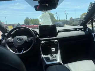 Toyota RAV4 Hybrid 2022 AWD XSE 4dr SUV