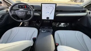 Ford Mustang Mach-E 2023 Premium 4dr SUV