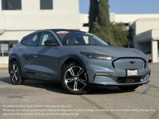 Ford Mustang Mach-E 2023 Premium 4dr SUV