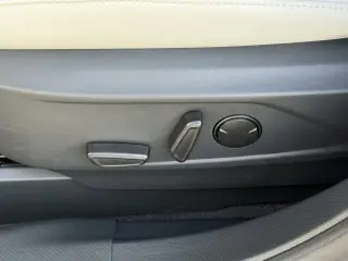 Ford Mustang Mach-E 2023 Premium 4dr SUV