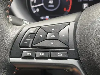 Nissan Kicks 2023 SR 4dr Crossover