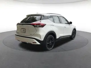 Nissan Kicks 2023 SR 4dr Crossover