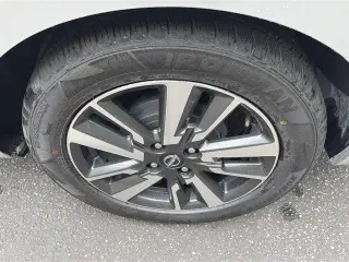 Nissan Versa 2024 SV 4dr Sedan