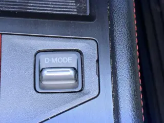 Nissan Kicks 2025 AWD SR 4dr Crossover