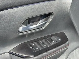 Nissan Kicks 2025 AWD SR 4dr Crossover