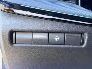 Nissan Kicks 2025 AWD SR 4dr Crossover