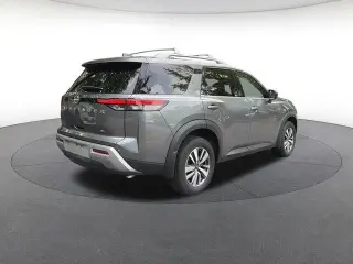Nissan Pathfinder 2025 SL 4dr SUV