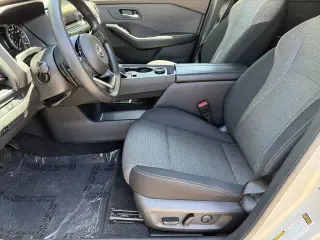 Nissan Rogue 2022 AWD SV 4dr Crossover