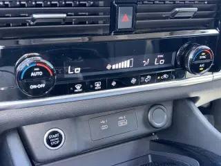 Nissan Rogue 2022 AWD SV 4dr Crossover