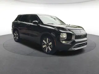 Mitsubishi Outlander 2025 SE 4dr SUV