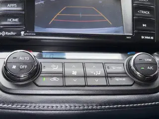 Toyota RAV4 2018 XLE 4dr SUV