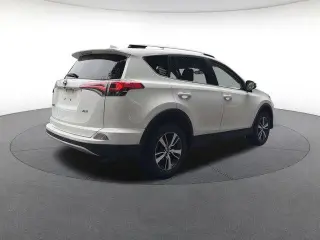 Toyota RAV4 2018 XLE 4dr SUV