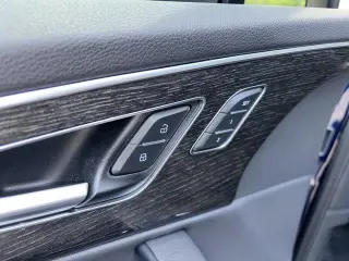 Audi Q7 2022 AWD quattro Premium 55 TFSI 4dr SUV