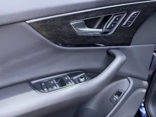 Audi Q7 2022 AWD quattro Premium 55 TFSI 4dr SUV