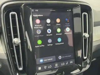 Volvo XC40 2024 AWD B5 Plus Dark Theme 4dr SUV