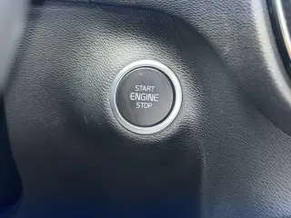 Volvo XC40 2024 AWD B5 Plus Dark Theme 4dr SUV