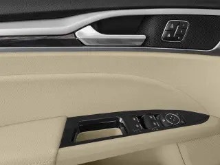 Ford Fusion Energi 2016 SE Luxury 4dr Sedan