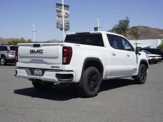 GMC Sierra 1500 Limited 2022 4x4 Elevation 4dr Crew Cab 5.8 ft. SB