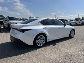 Lexus IS 300 2023 4dr Sedan
