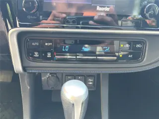 Toyota Corolla 2017 SE 4dr Sedan 6M