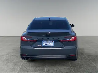 Toyota Camry 2025